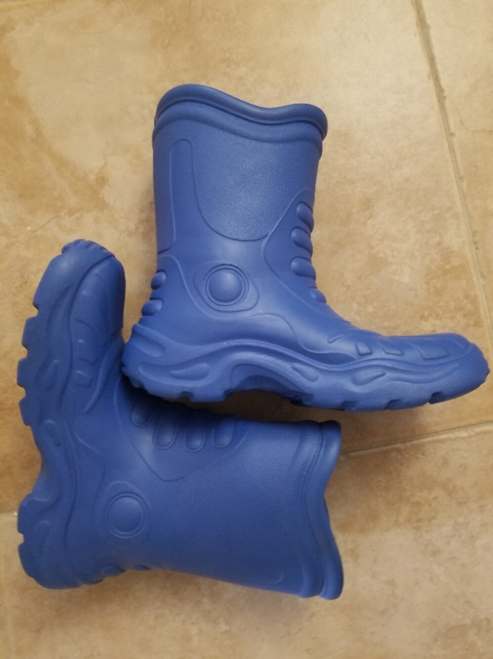 Crocs shoes Women Size 8 Men Size 6 Rain Boots Bright Blue